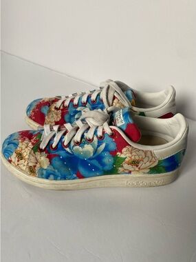 Adidas Stan Smith Flowers Athletic Sneaker Womens Size 7 Floral Red Blue Shoes